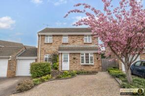 1, Hunters Close, Tring HP23 5PG