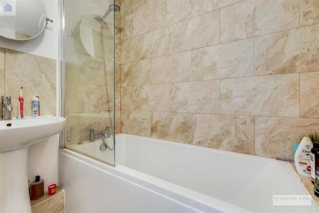 5_Bathroom-0.jpg