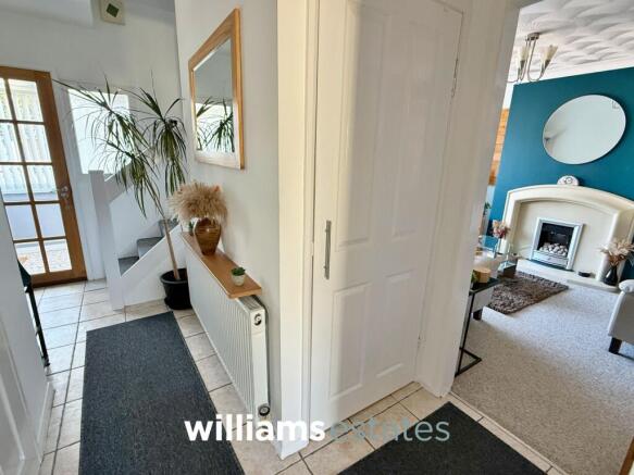 Llandaff Drive, Prestatyn, LL19 photo 4