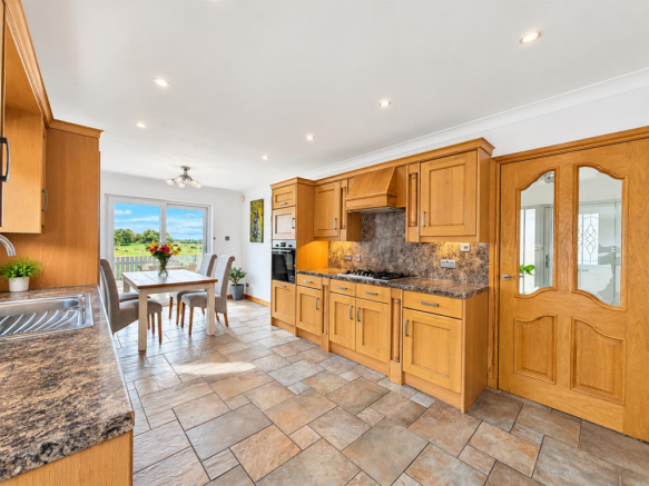Kitchen/Dine