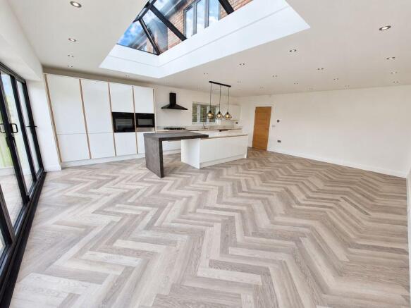 Kitchen Dining Area