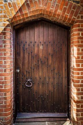 house. estate agency Albury Mansion Apartment 6