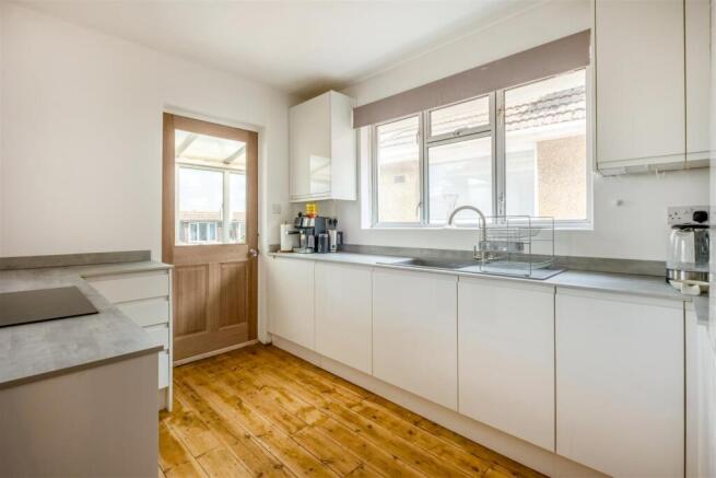 Oakdene Crescent, Portslade, Brighton photo 4