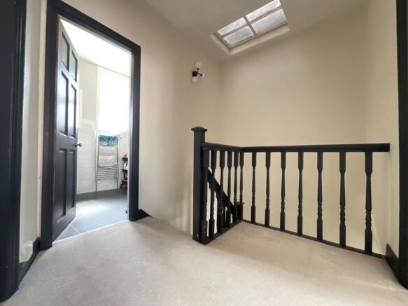 3 bed Terraced for sale Image 10