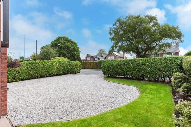 FRONT DRIVEWAY