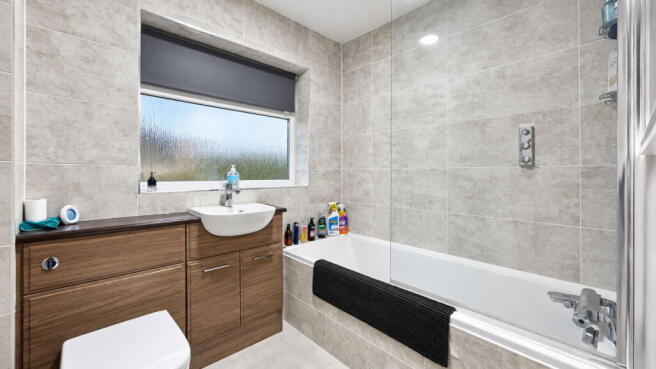 Catterick Fold, Kew Meadows, PR8 5PD photo 4