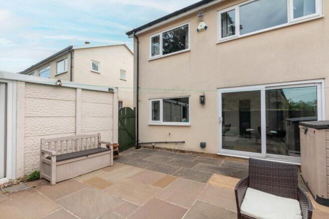 3 bed Semi-Detached for sale Image 3