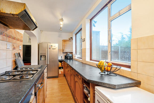 1388228-8-69440e8...