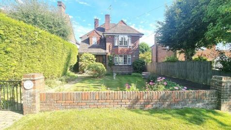 Beckworth Close, Lindfield, RH16