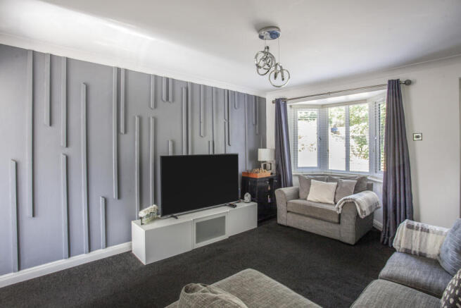 3 bed Semi-Detached for sale Image 6