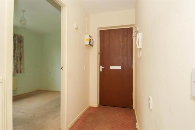 2 bed Flat for sale Image 7