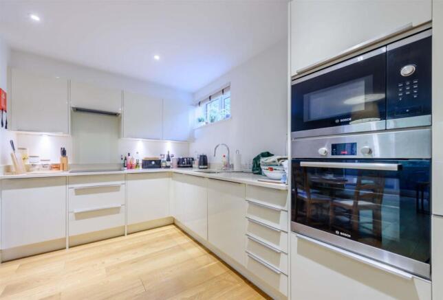 CONTEMPORARY KITCHEN.jpg