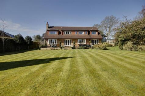 off Kemp Road, Swanland