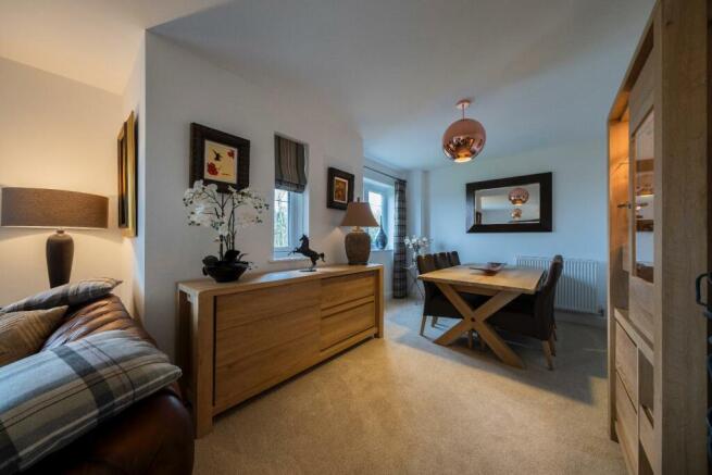Apt 4 11 Grange Close-010.JPG