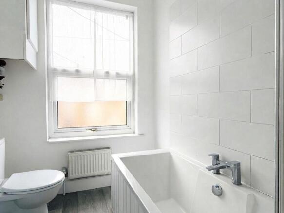 2 bed Terraced for sale Image 12