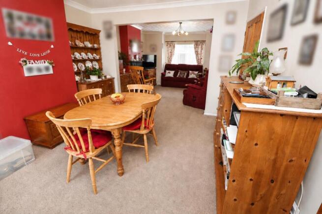 Lounge / Dining Room