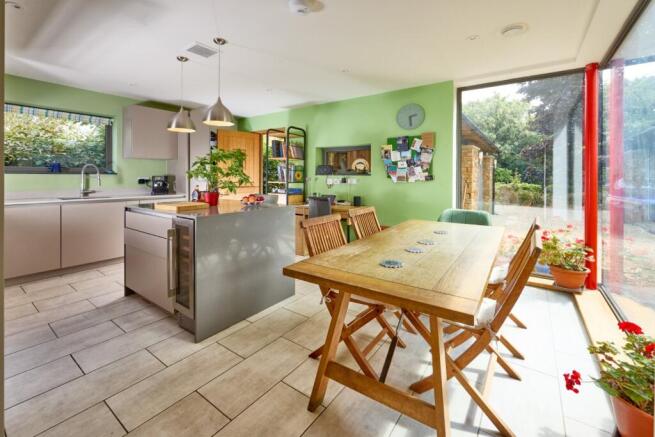 Kitchen/Breakfast