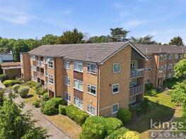 2, 7 Marlborough Court, Village Road, Enfield EN1 2DW