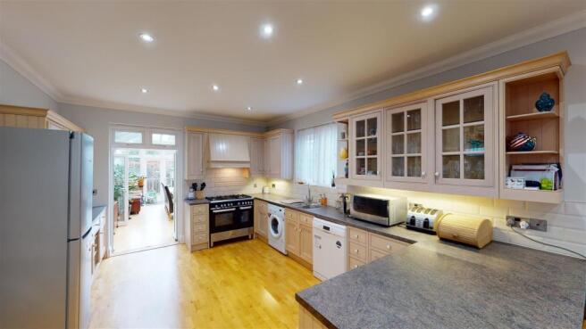Kitchen/Breakfast Room