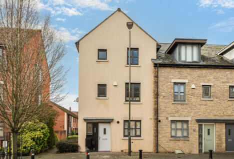 Typhoon Way, Brockworth, GLOUCESTER, GL3