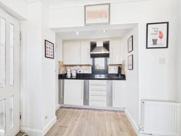2 bed Semi-Detached for sale Image 5