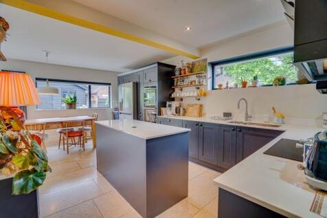 Swanwick Lane, Swanwick