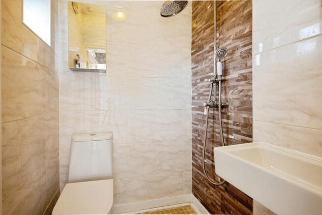 2 bed Detached for sale Image 11