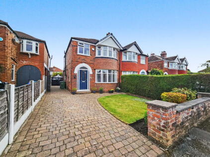Greenway Road, Altrincham, WA15