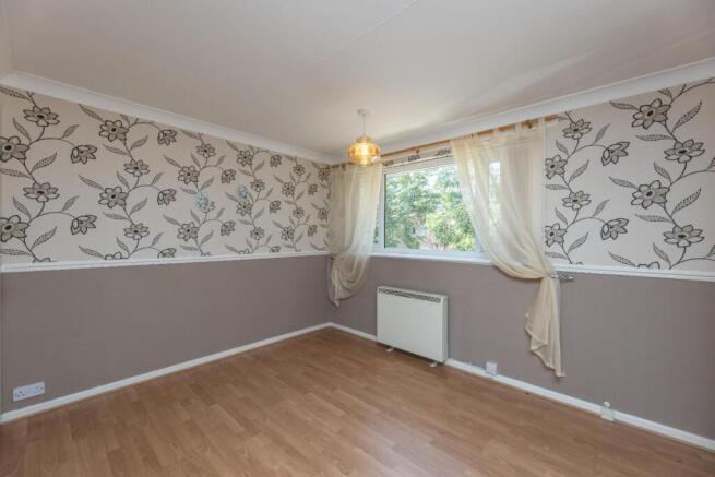 3 bed Semi-Detached for sale Image 9