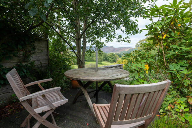 Rear Garden abd V...