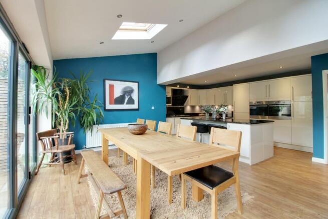 Kitchen (7).jpg