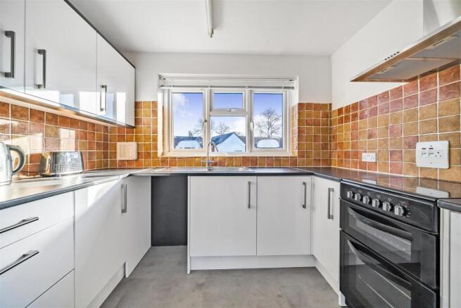 Kitchen 2nd angle.jpg