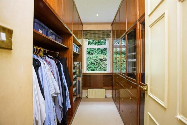 4 bed Detached Bungalow for sale Image 12