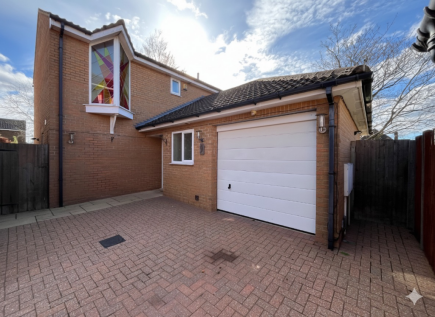 Sheringham Close, Luton, Bedfordshire, LU2 7AN
