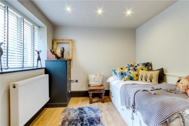 Study Or Bedroom 5
