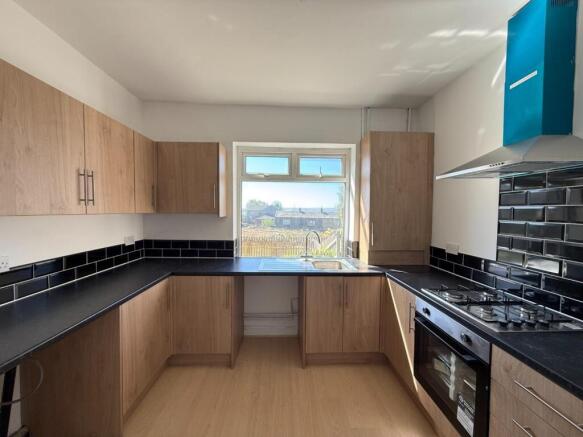 3 bed Terraced for sale Image 6