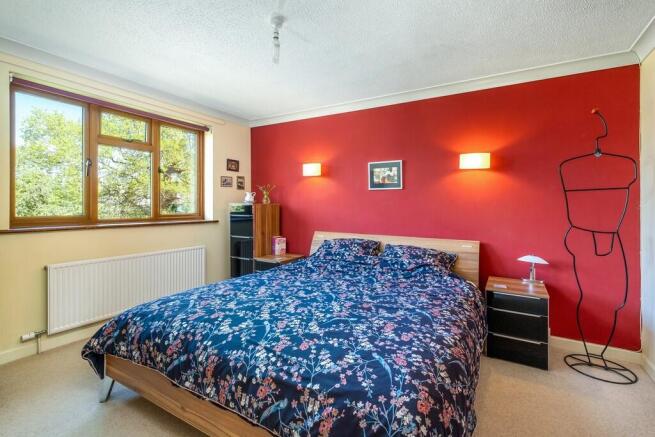 1440px1 Oaklands-...