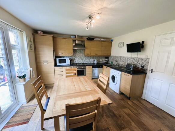 Kitchen (1)