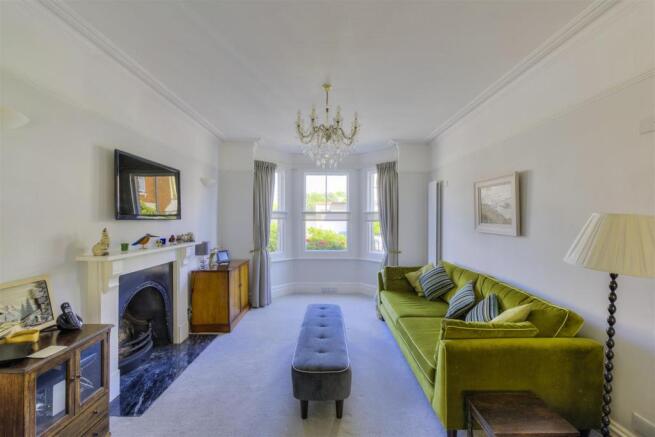 62 The Avenue ph19.jpg