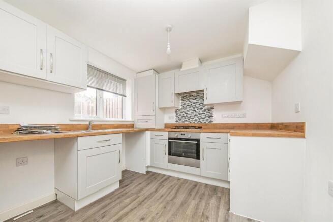 Hornbeam Close, Great Blakenham, Ipswich photo 4