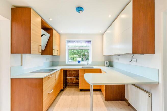 8509033-interior05.jpg
