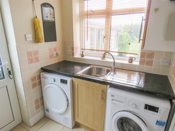 Utility Room.JPG