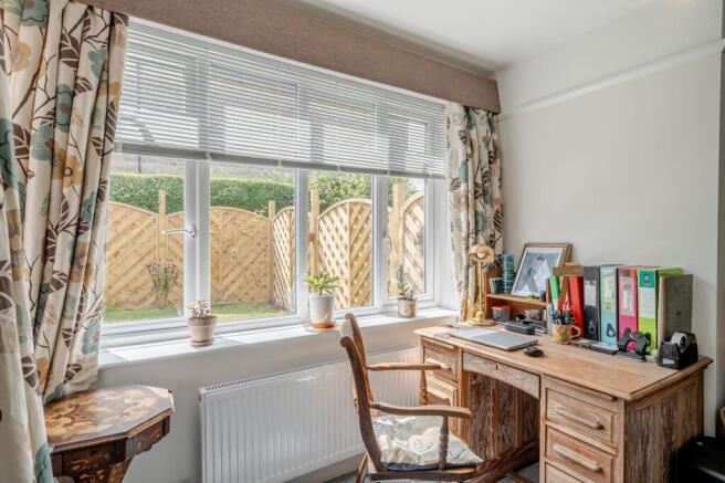 2 bed Flat for sale Image 9