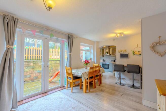 Dining Room_1.jpg