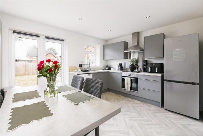Lister Gardens, Market Weighton, East Yorkshire, YO43 3SD photo 4