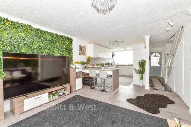 Lounge/Dining/Kitchen
