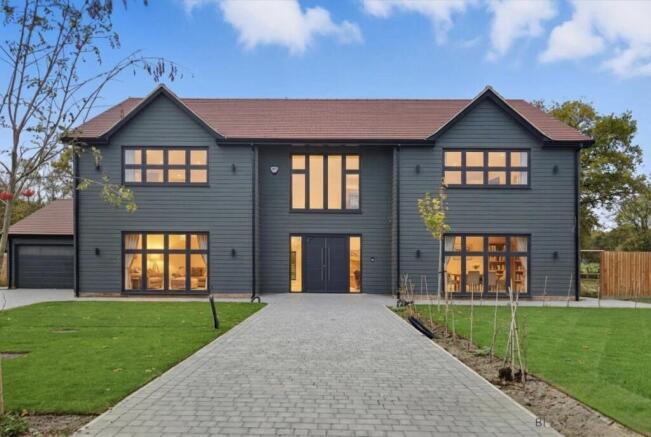 4 & 5 Bedroom Detached Homes