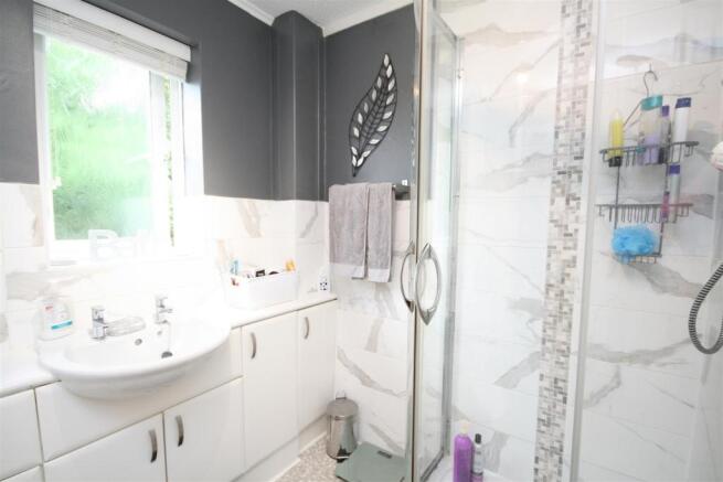 Shower Room.JPG