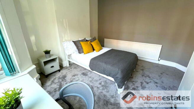 Bedroom 1b_169418842