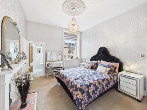 2 bed Apartment for sale Image 9